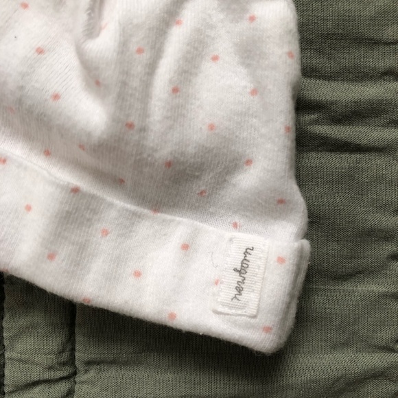 HM newborn beanies - Picture 2 of 3